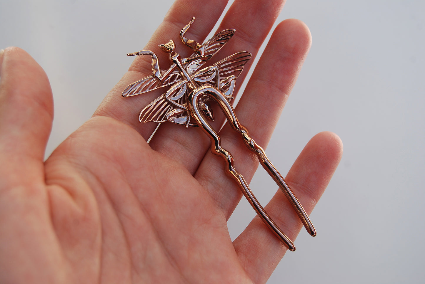 Orchid Mantis Hair Pin – Insect-Inspired Hair Jewelry in 14k Gold, Silver or Bronze