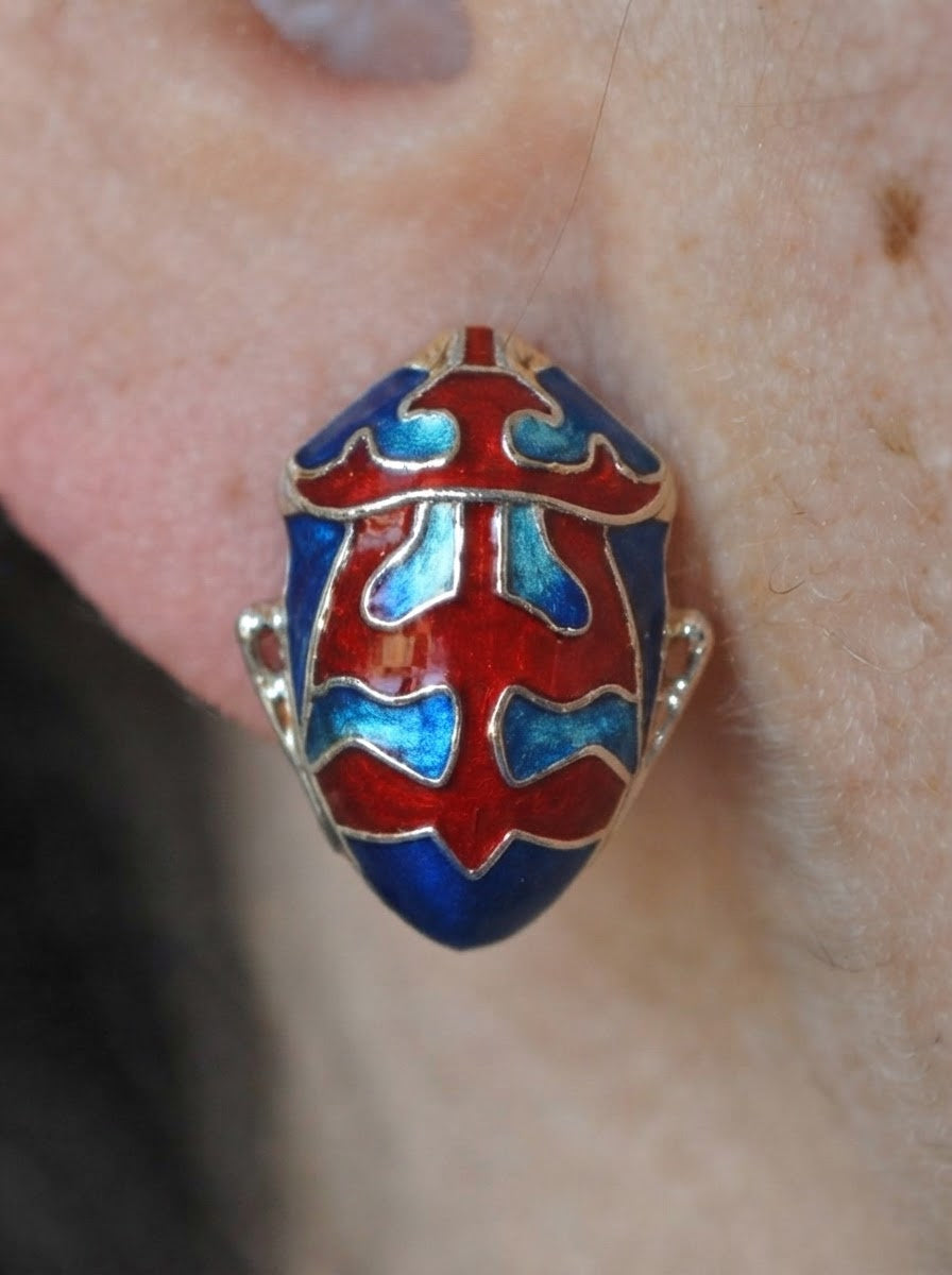 Harlequin Shield Bug Stud Earrings – Matte Red & Shiny‑Blue Enamel