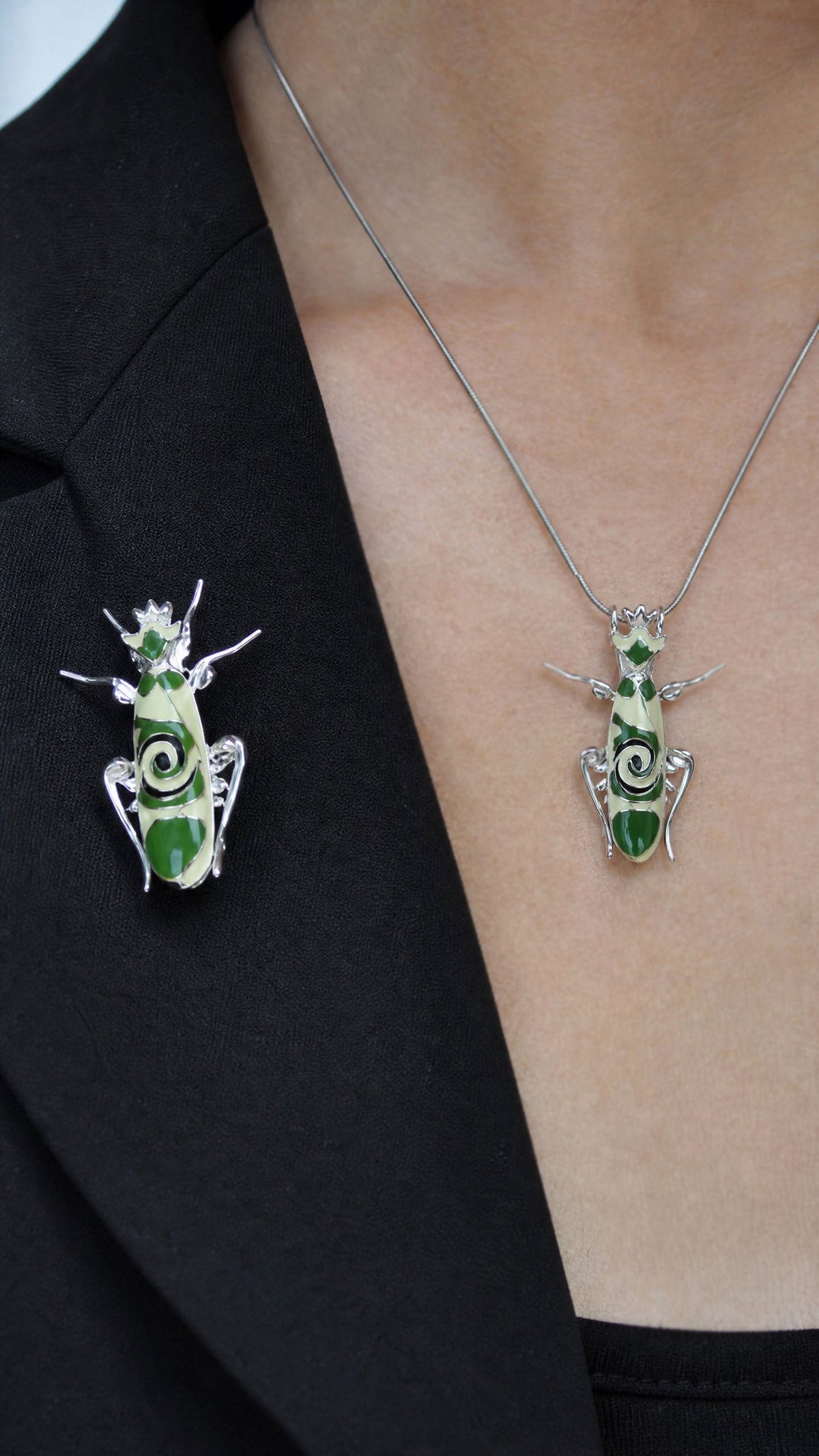 Spiny Flower Mantis Brooch – Nature Inspired Insect Jewelry