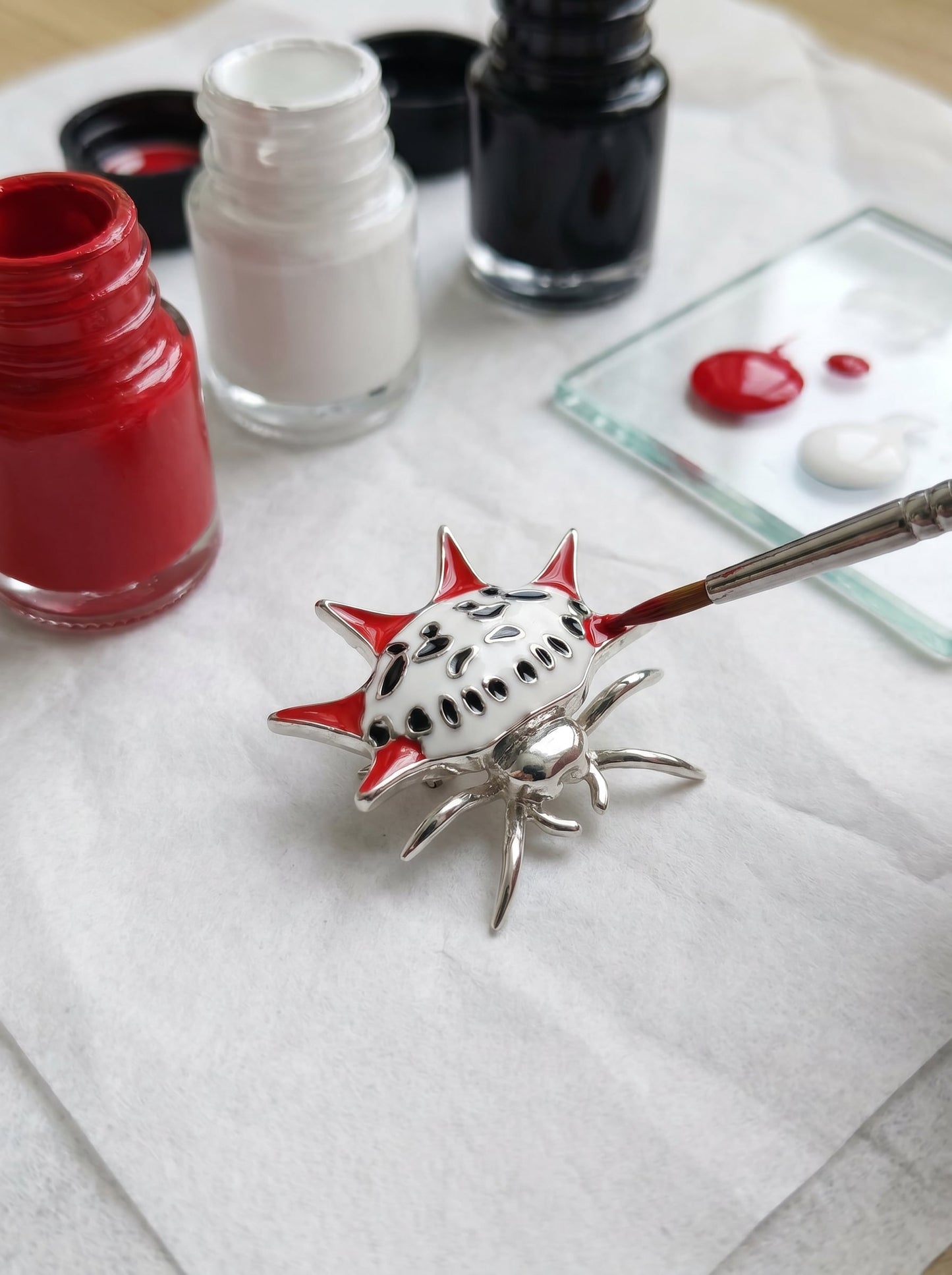 Spiny Orb‑Weaver Pendant — Red, White & Black Edition