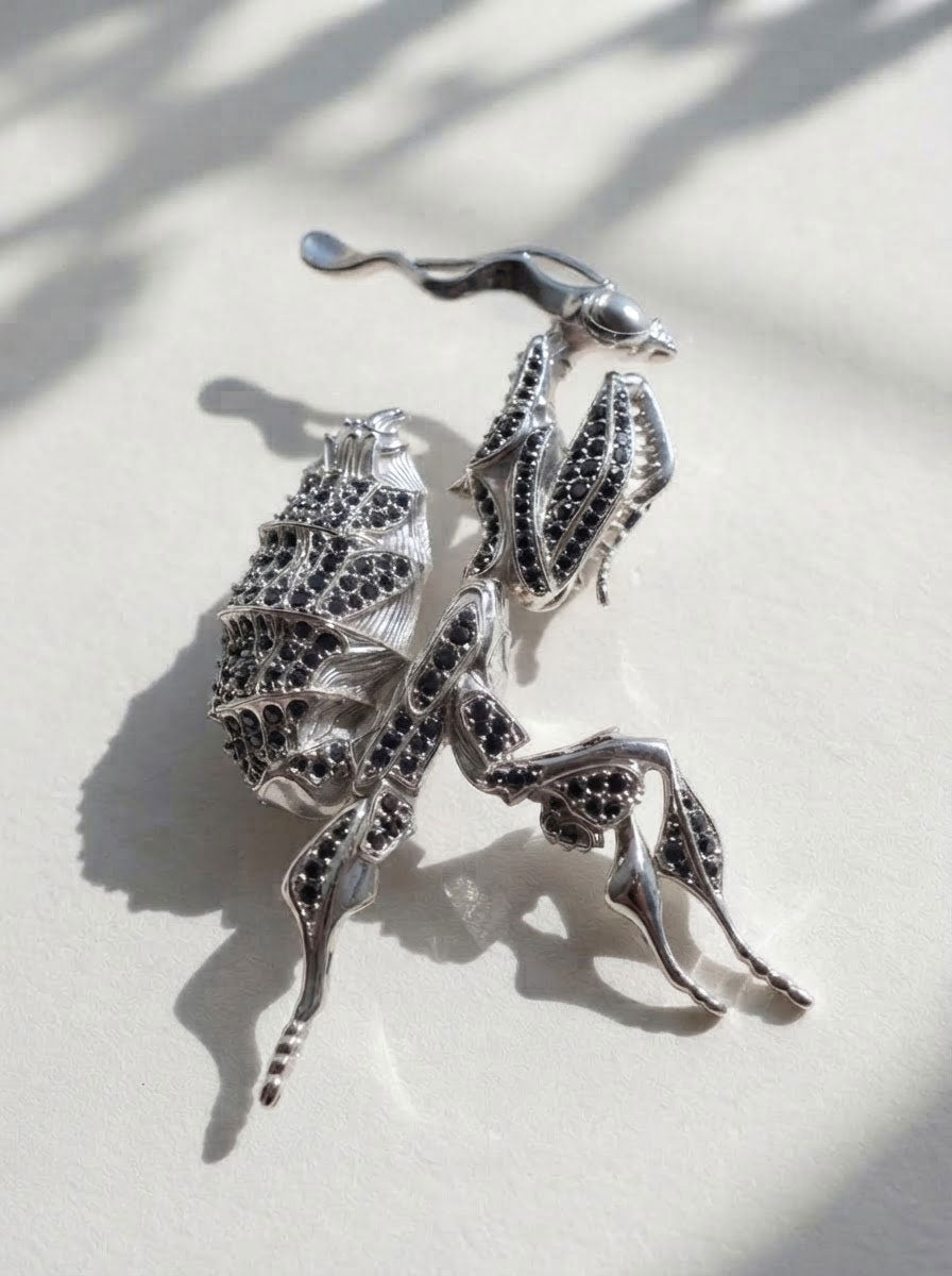 Black Crystal Ghost Mantis Pendant – Statement Entomology Jewelry