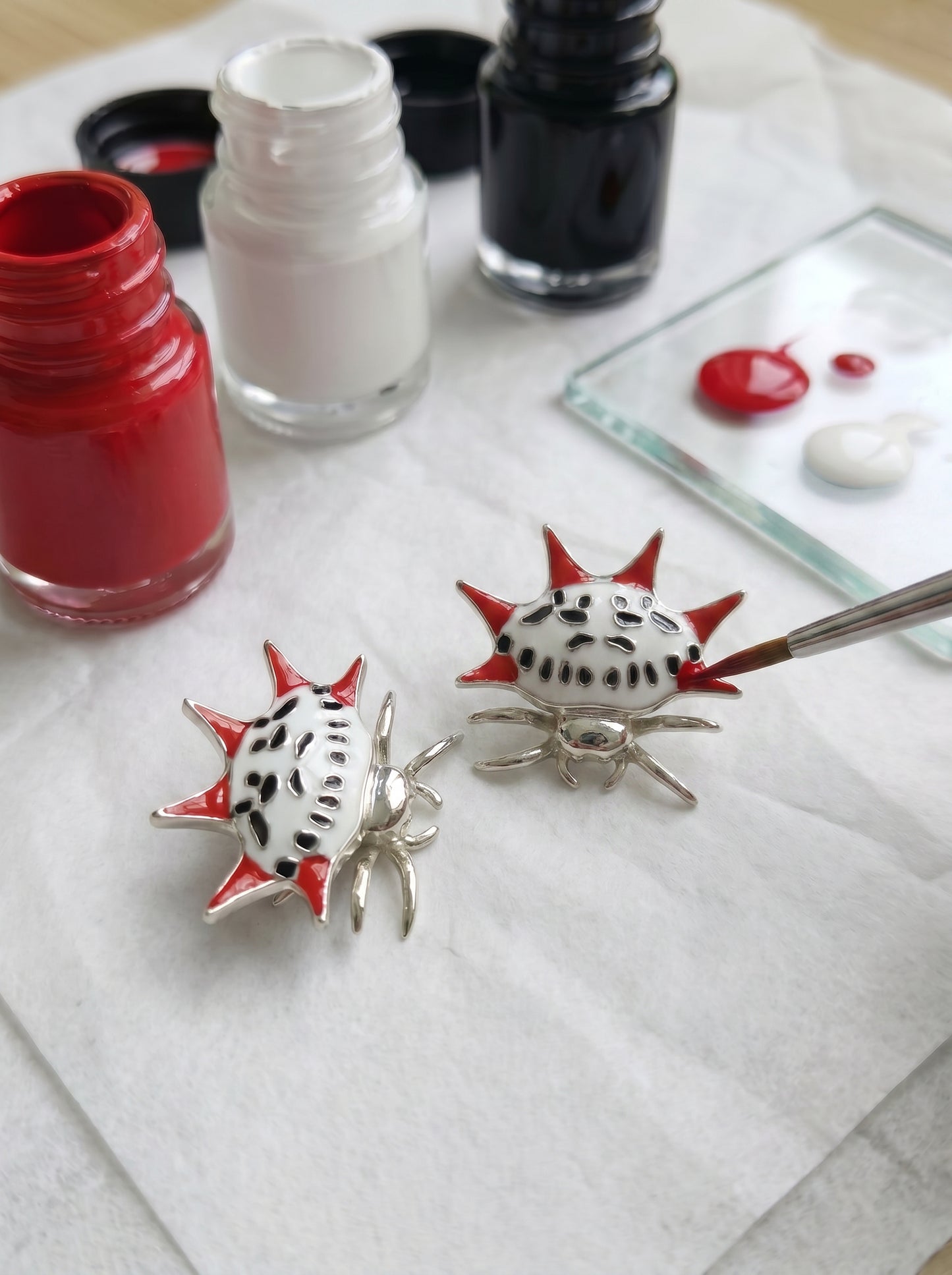 Spiny Orb‑Weaver Stud Earrings – Hand‑Enameled Nature Jewelry