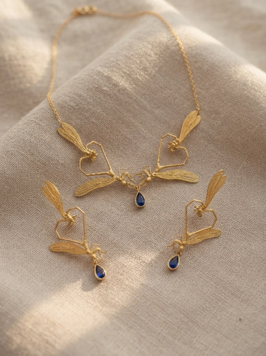 Dragonfly Love Necklace — Gold or Silver with Pear‑Cut Stone