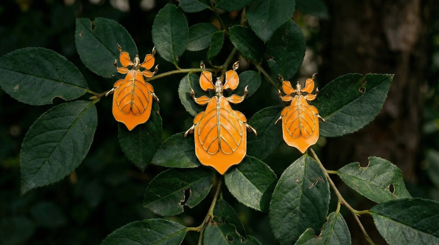 Phylliidae Leaf Insect Pendant –Orange Enamel | Nature‑Inspired Sculptural Jewelry (Copy)