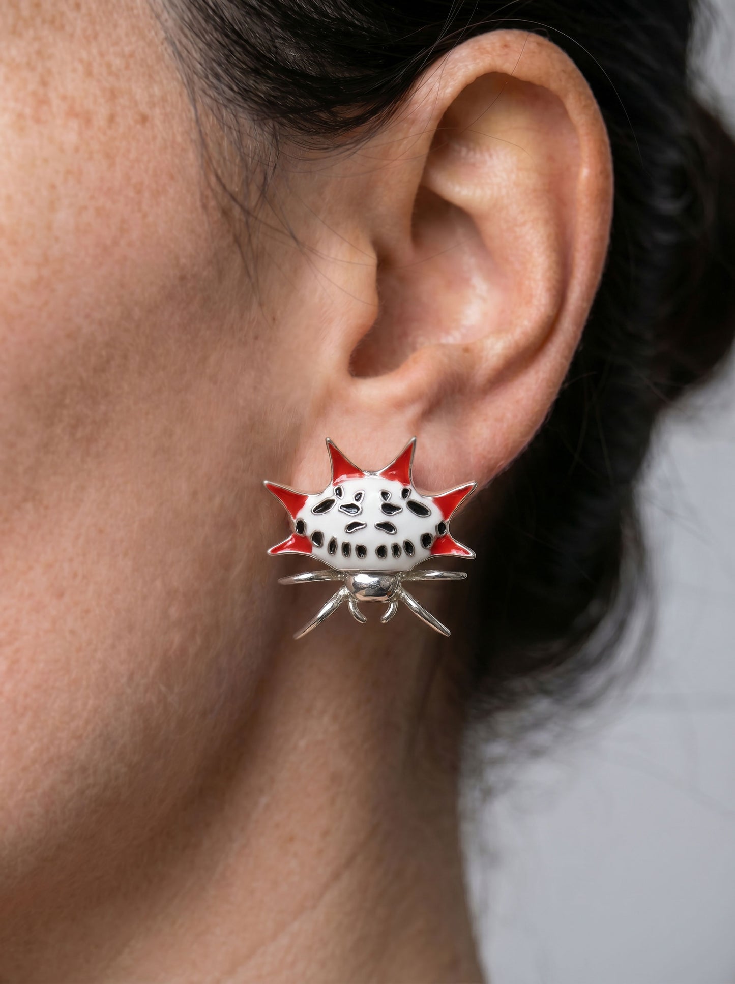 Spiny Orb‑Weaver Stud Earrings – Hand‑Enameled Nature Jewelry