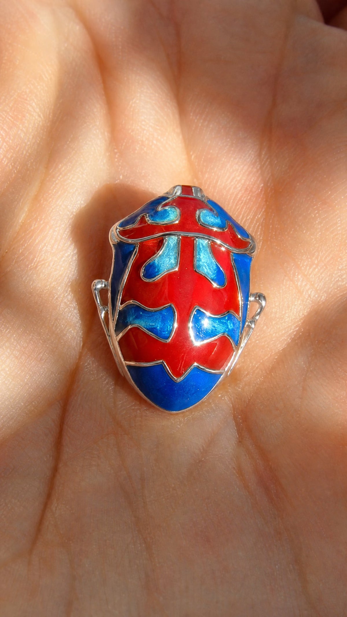 Harlequin Shield Bug Pendant – Matte Red & Shiny‑Blue Enamel