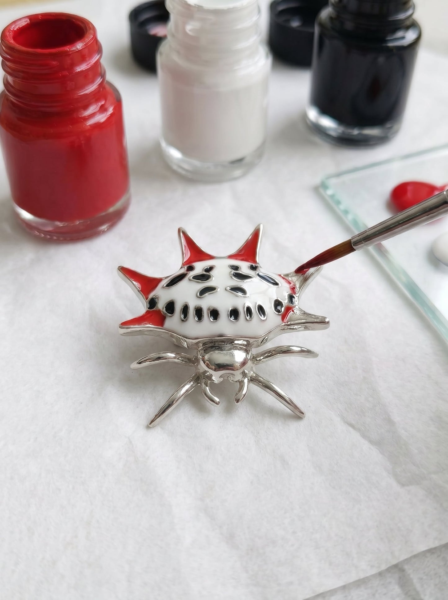 Spiny Orb‑Weaver Pendant — Red, White & Black Edition