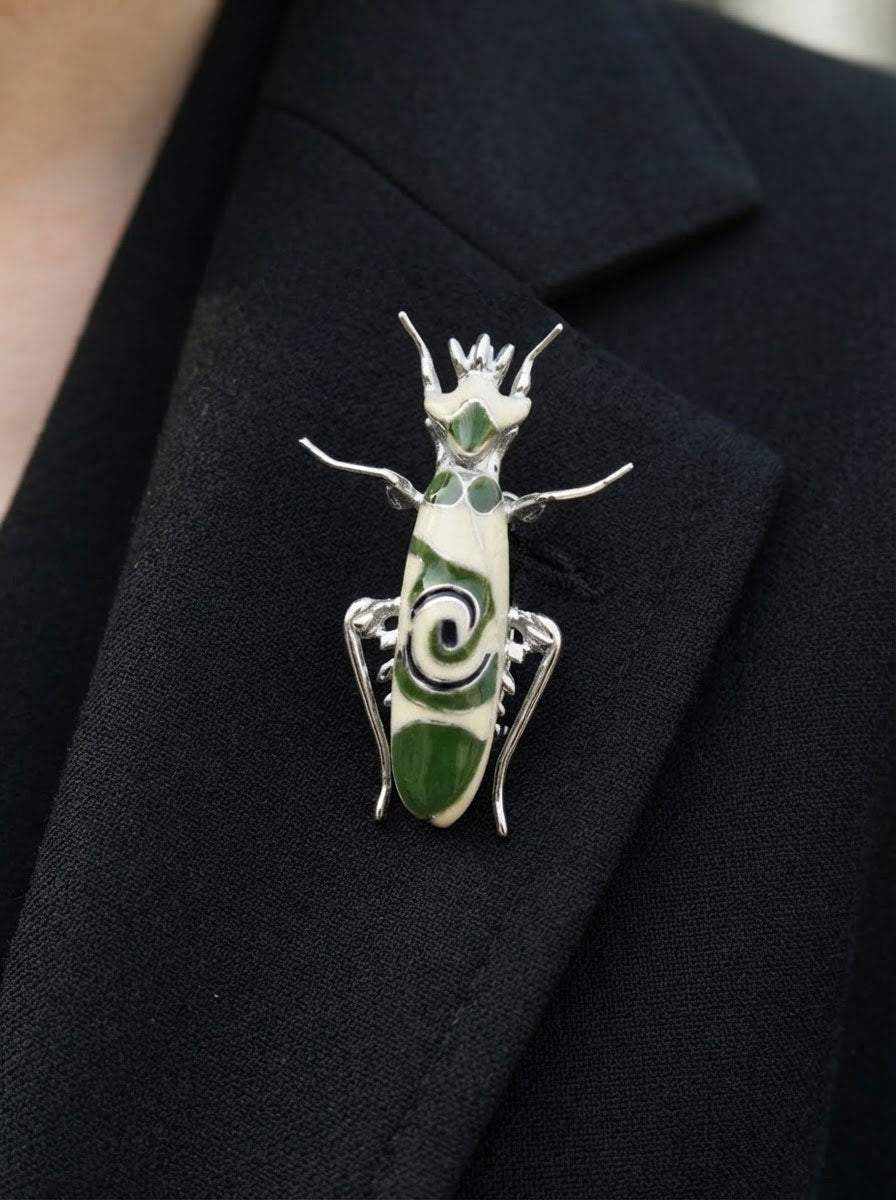 Spiny Flower Mantis Brooch – Nature Inspired Insect Jewelry