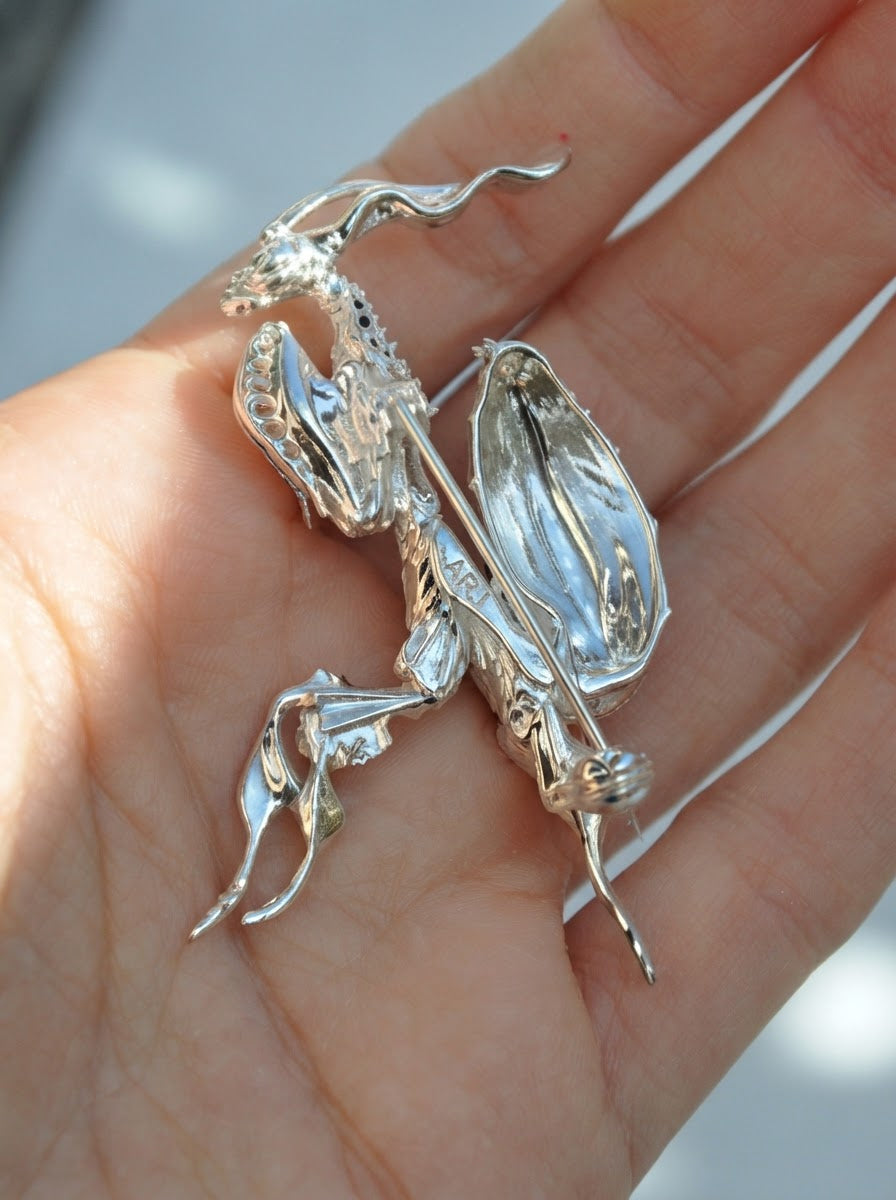 Black Crystal Ghost Mantis Brooch – Collectible Entomology Jewelry