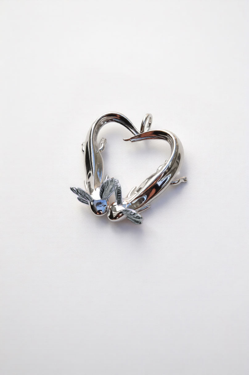 Axolotl Love Pendant – Heart-Shaped Axolotl Necklace in Silver & Rhodium | Anna Reikher Jewelry