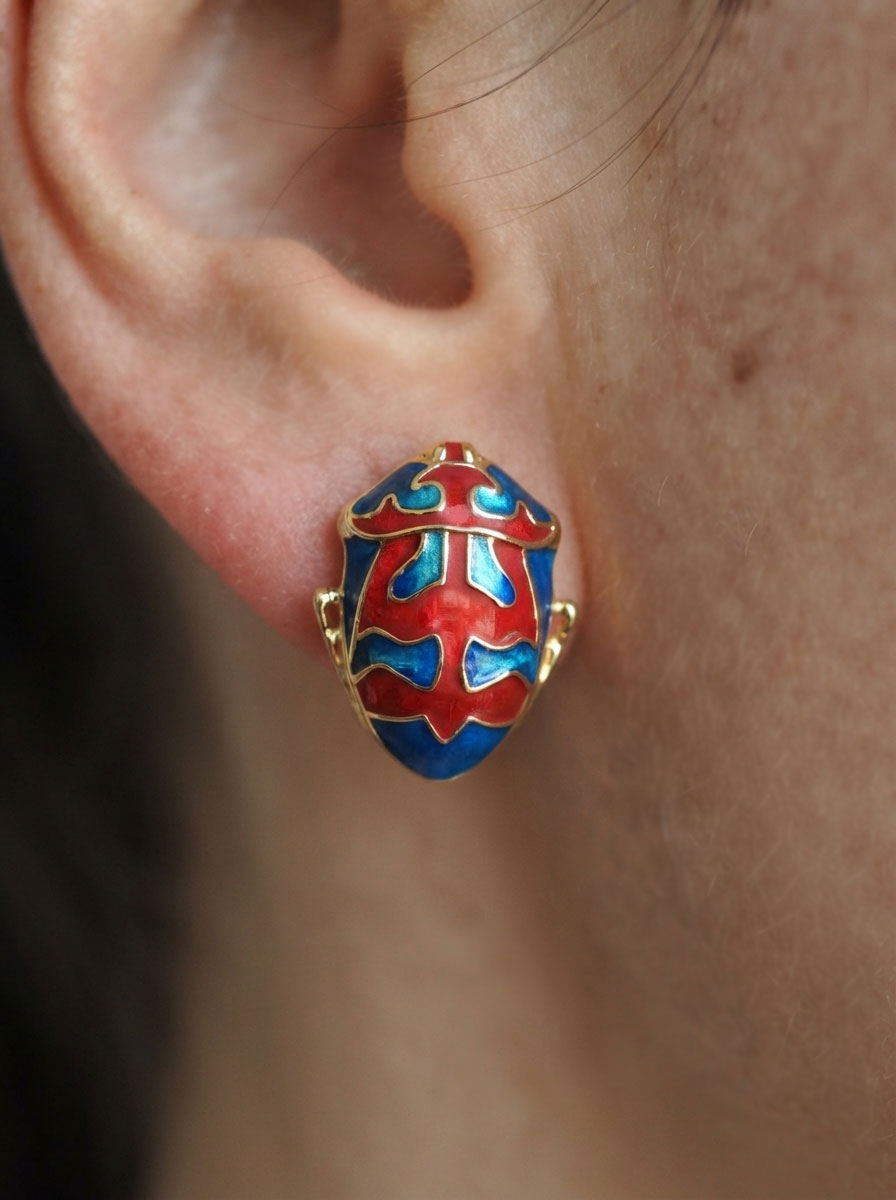 Harlequin Shield Bug Stud Earrings – Matte Red & Shiny‑Blue Enamel