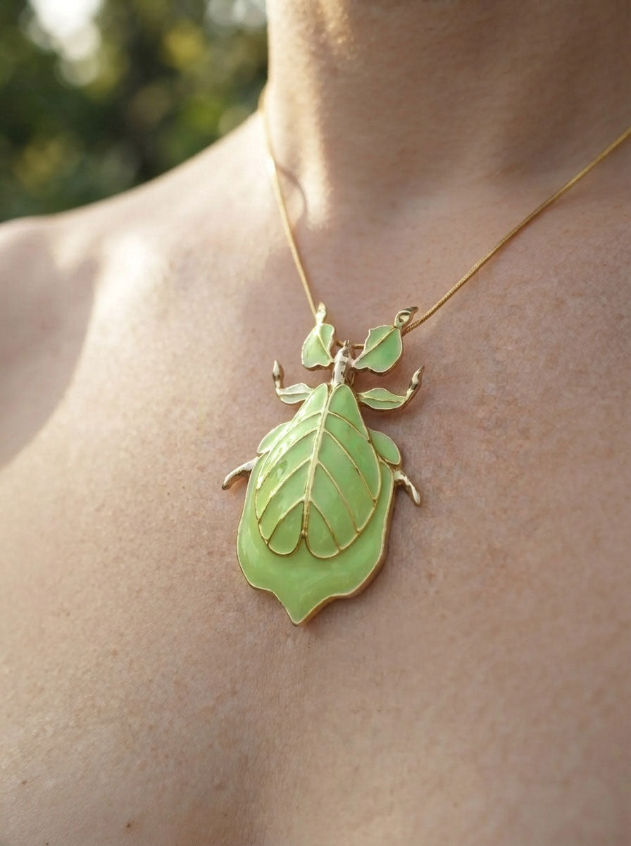 Phylliidae Leaf Insect Pendant – Green Enamel | Nature‑Inspired Sculptural Jewelry