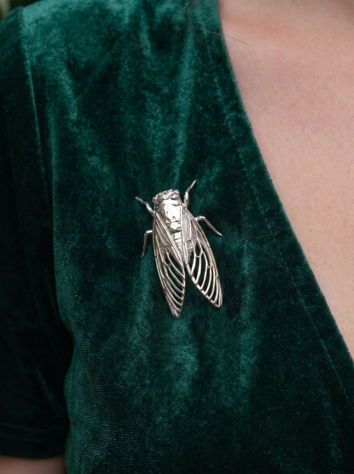 Cicada Brooch – Nature‑Inspired Sculptural Jewelry