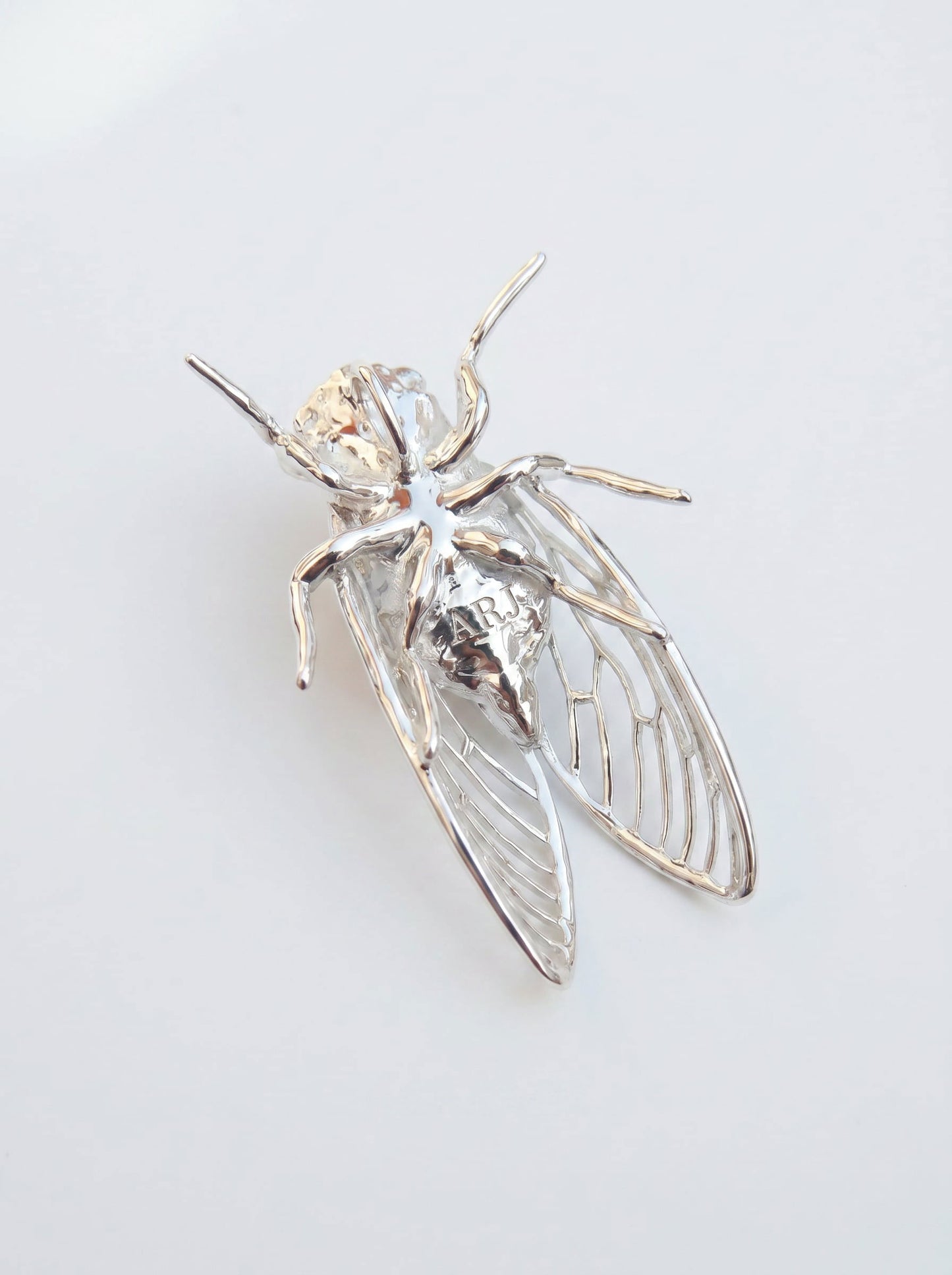 Cicada Pendant | Nature‑Inspired Sculptural Jewelry